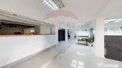 Sp comercial generos si versatil, cu destinatie medicala ... 