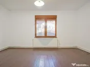 COMISION 0 Casă cu potențial excelent, teren 446 mp, St... 