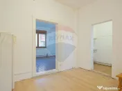 COMISION 0 Casă cu potențial excelent, teren 446 mp, St... 