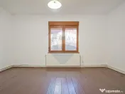 COMISION 0 Casă cu potențial excelent, teren 446 mp, St... 