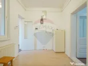 COMISION 0 Casă cu potențial excelent, teren 446 mp, St... 