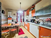 Schimb cu 2 camere plus diferenta: 3 camere,Central,decoman 