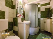 Schimb cu 2 camere plus diferenta: 3 camere,Central,decoman 