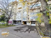 Schimb cu 2 camere plus diferenta: 3 camere,Central,decoman 