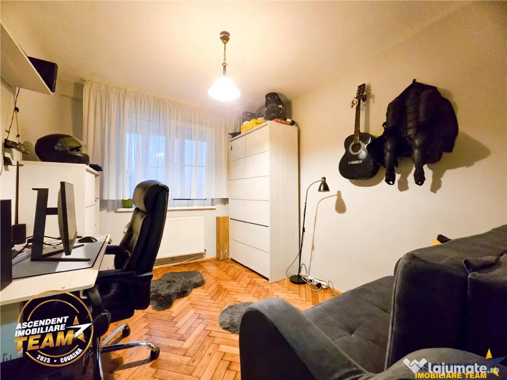 Schimb cu 2 camere plus diferenta: 3 camere,Central,decoman