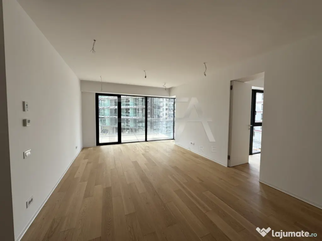 3 camere în One Lake Club lângă Promenada Mall