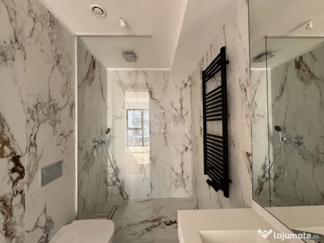3 camere în One Lake Club lângă Promenada Mall