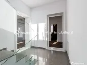 Clădire nouă P+2 cu showroom și birouri în Arad 