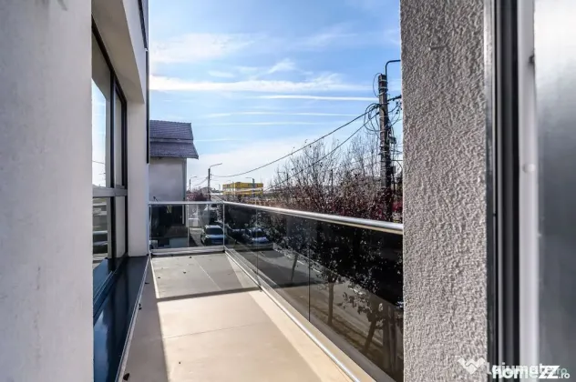 Clădire nouă P+2 cu showroom și birouri în Arad - Arad (Arad)