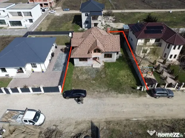 Casă / Vilă Caisului 90% gata - Focsani (Vrancea)