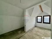 Casă / Vilă Caisului 90% gata