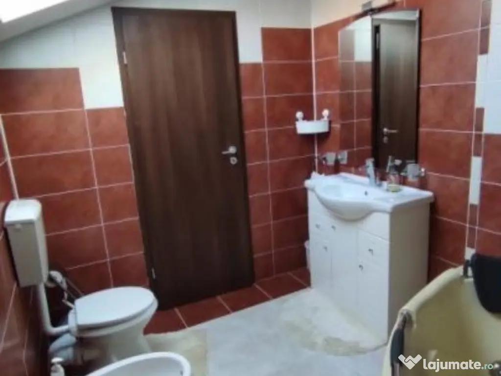 Casa de vanzare – Domnesti, 4 camere