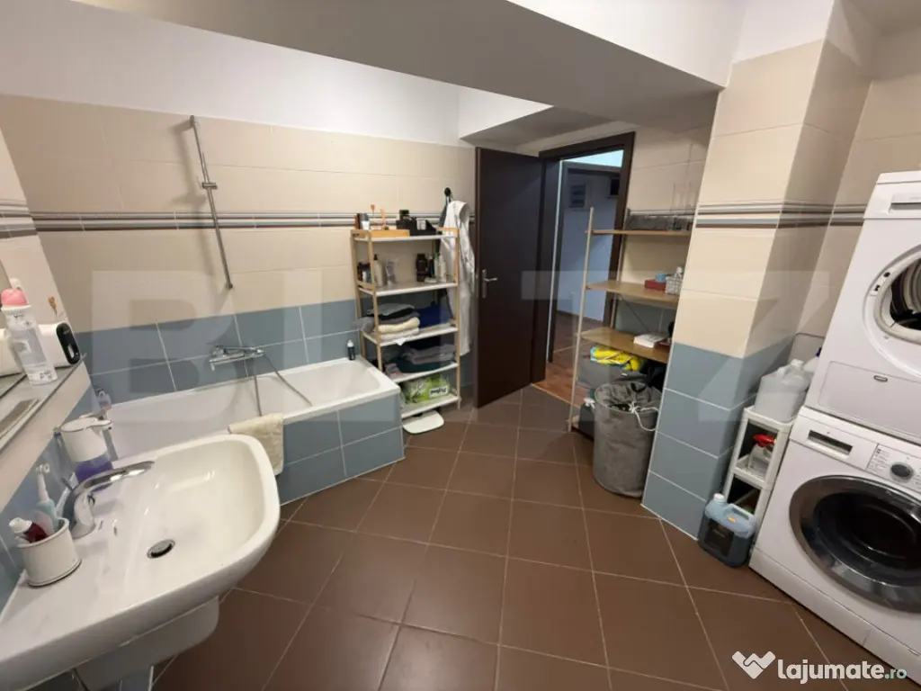 Apartament 4 camere, 140 mp, zona Piata Mare