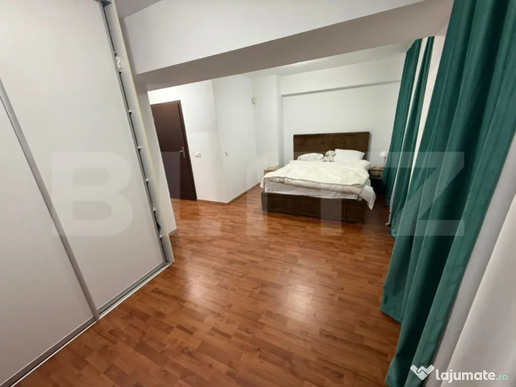 Apartament 4 camere, 140 mp, zona Piata Mare