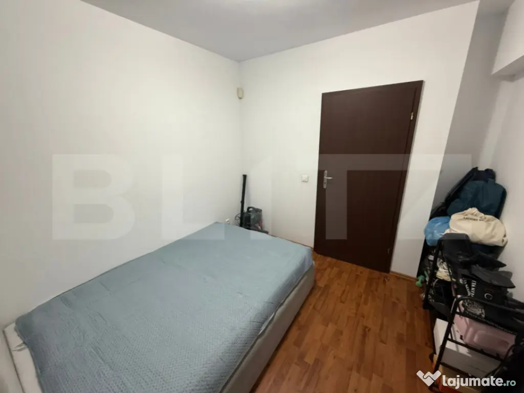 Apartament 4 camere, 140 mp, zona Piata Mare