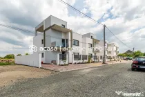 Casă nouă 2025 cu terasă rooftop – 5 camere, design ...