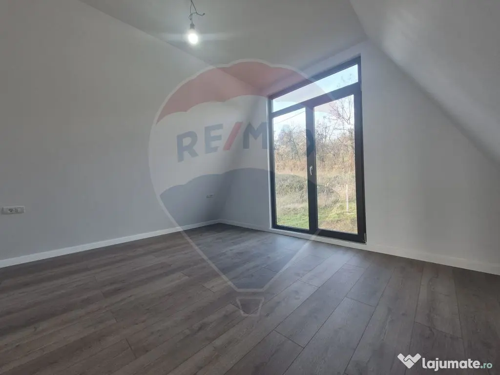 Vanzare Casa A-Frame 3 camere I Constructie 2025