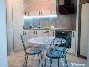 Casă / Vilă cu 5 camere de vânzare în zona Central 