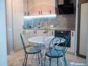 Casă / Vilă cu 5 camere de vânzare în zona Central 