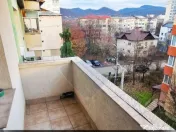 Strada Moldovei, Apartament cu 3 camere plus boxa de vanzare 