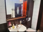 Strada Moldovei, Apartament cu 3 camere plus boxa de vanzare 