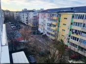 Strada Moldovei, Apartament cu 3 camere plus boxa de vanzare 