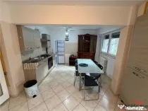 Apartament 4 camere transformat in 3, etaj 1, 100mp, Pictor