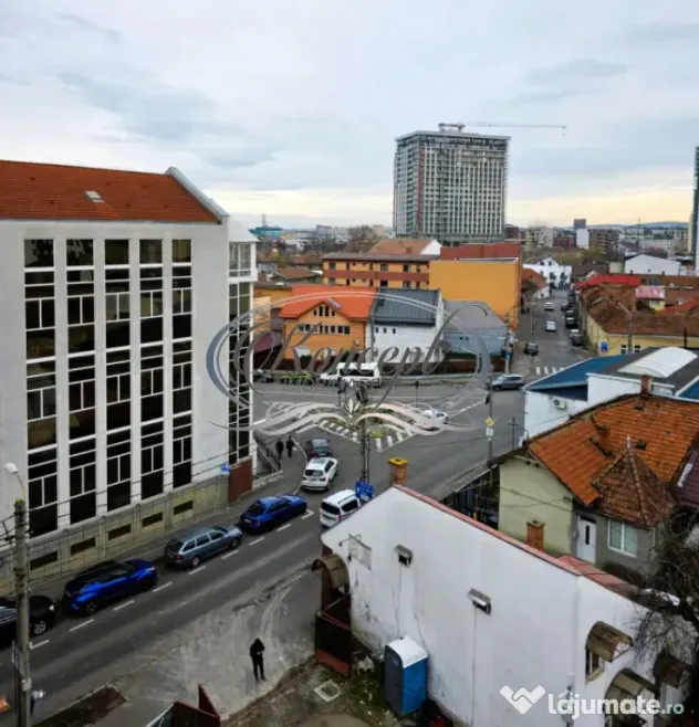 Apartament spatios in zona Semicentrala