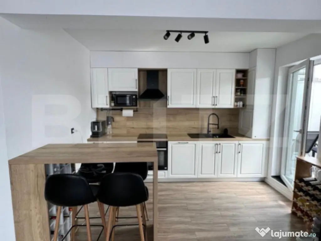 Apartament la cheie, 3 camere, 73 mp, 143 mp terasa, parcare