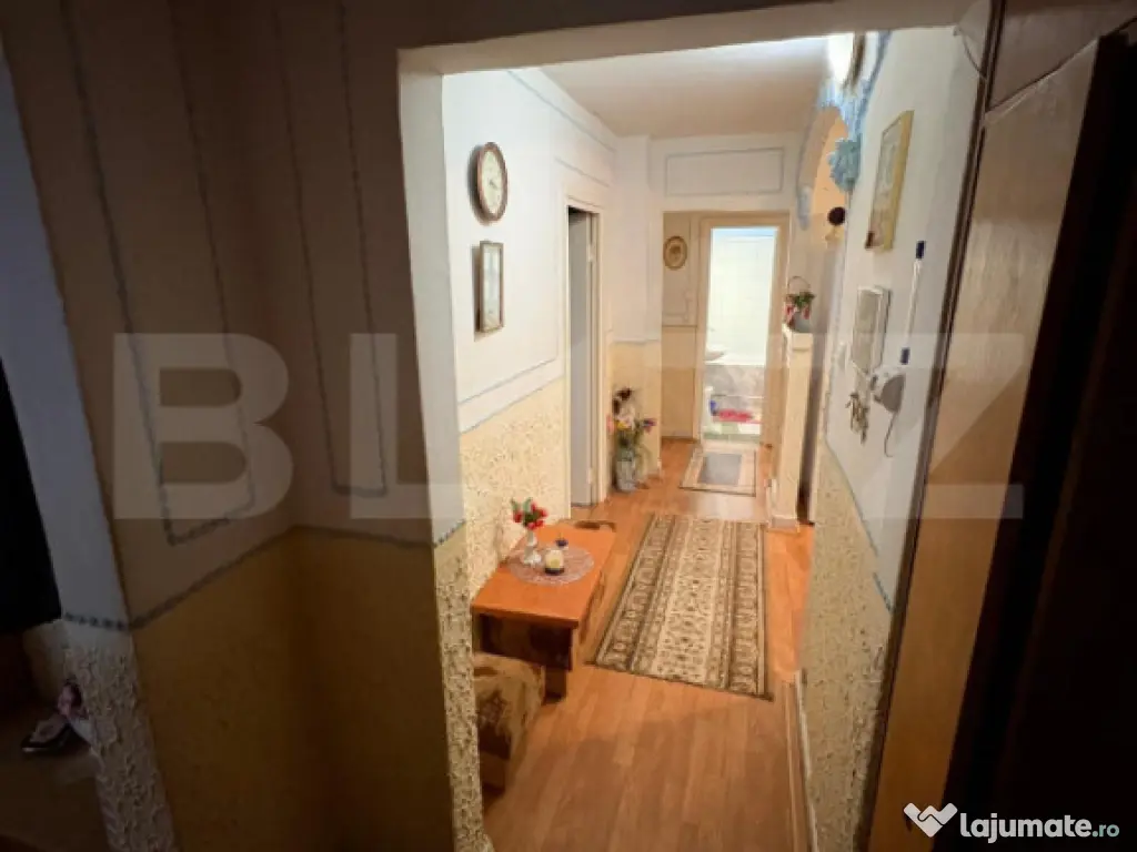 Apartament 4 camere, 80 mp, spațios, etaj intermediar