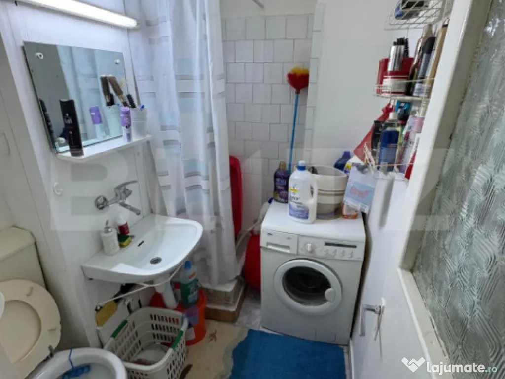 Apartament 4 camere, 80 mp, spațios, etaj intermediar