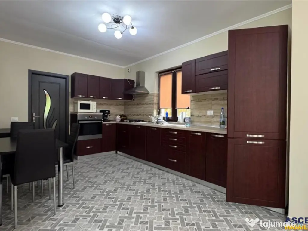 Vila cu dotari premium, vedere pretioasa,garaj,securizare,Co