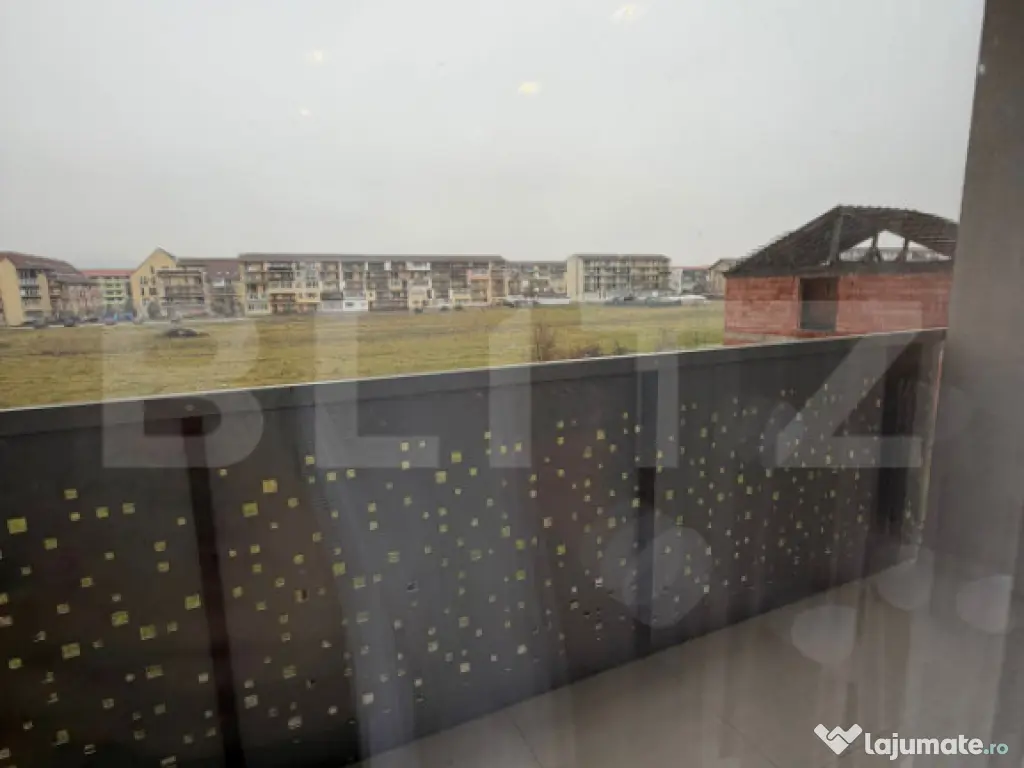 Apartament 3 camere, 64 mp, zona Teilor