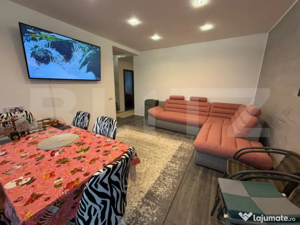 Apartament 3 camere, 64 mp, zona Teilor