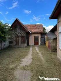 Casă de vânzare, 105.50 mp, teren 483 mp, zona Centru