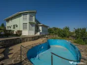 Corbeanca-Laguna Albastra refugiu exclusivist la lac, vila cu piscina 