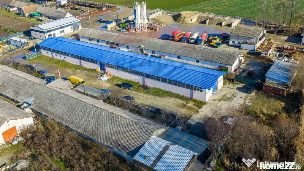De închiriat spațiu pentru depozitare 300mp + curte 650...