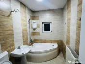 Apartament cu 3 camere, de inchiriat, zona Subcetate - 75000Euro 