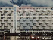 DE VANZARE apartament cu 3 camere nou ,central ,Piata Sal... 