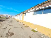 Complex imobiliar format din cladiri si constructii industriale+teren 