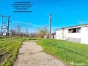 Complex imobiliar format din cladiri si constructii industriale+teren 