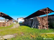 Complex imobiliar format din cladiri si constructii industriale+teren 