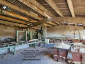 Complex imobiliar format din cladiri si constructii industriale+teren 