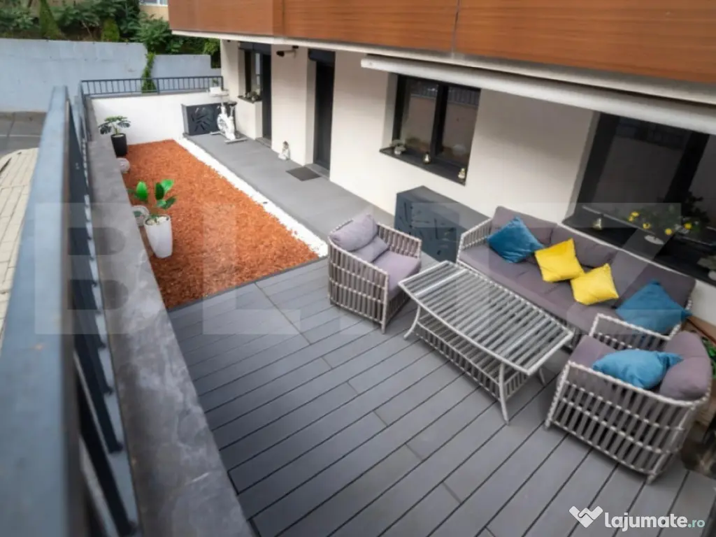 Apartament cu 3 camere, 60 mp, cu terasa de 37 mp si parcare