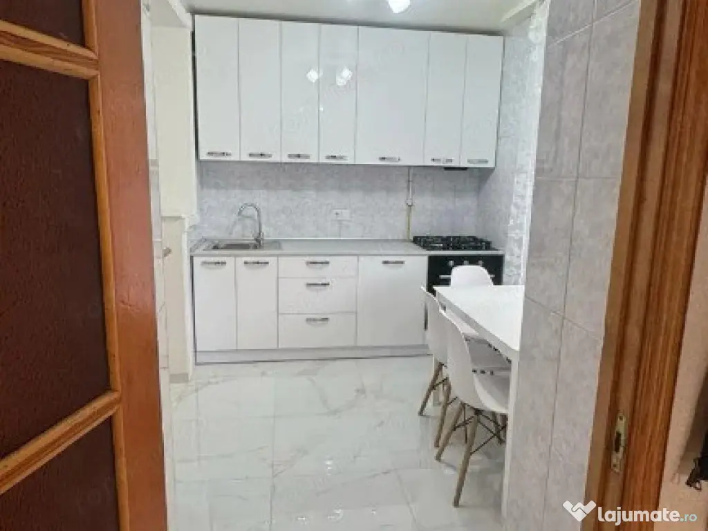 Se inchiriaza un apartament de 2 camere zona Izvor