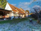 Casă cu 3 camere si teren generos de 1.519 mp în Prejme... 