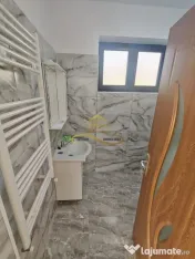 Casă de închiriat – ultracentral | Parter + Etaj separate |