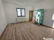 Casă de închiriat – ultracentral | Parter + Etaj separate |