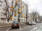 Apartament cu 3 camere de vânzare în zona Sebastian 