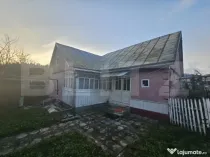 Casă cu 2 camere și anexe, zona centralǎ, Câmpeni